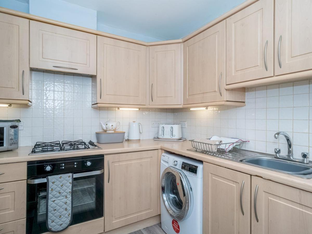 Modern Renovated 2Bed Flat With Free Parking Apartment เอดินบะระ ภายนอก รูปภาพ