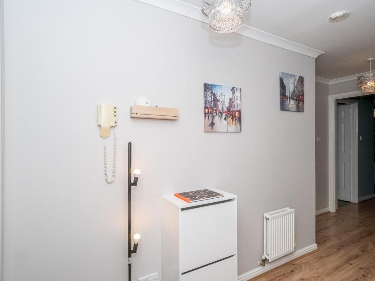 Modern Renovated 2Bed Flat With Free Parking Apartment เอดินบะระ ภายนอก รูปภาพ