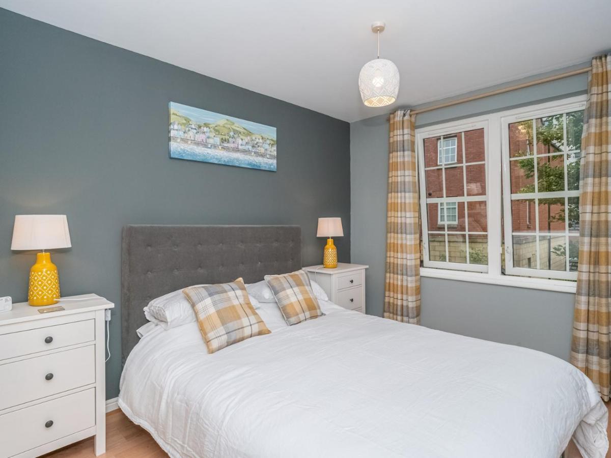 Modern Renovated 2Bed Flat With Free Parking Apartment เอดินบะระ ภายนอก รูปภาพ